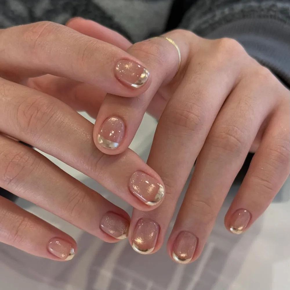 Mẫu nail mắt mèo hợp dịp Tết