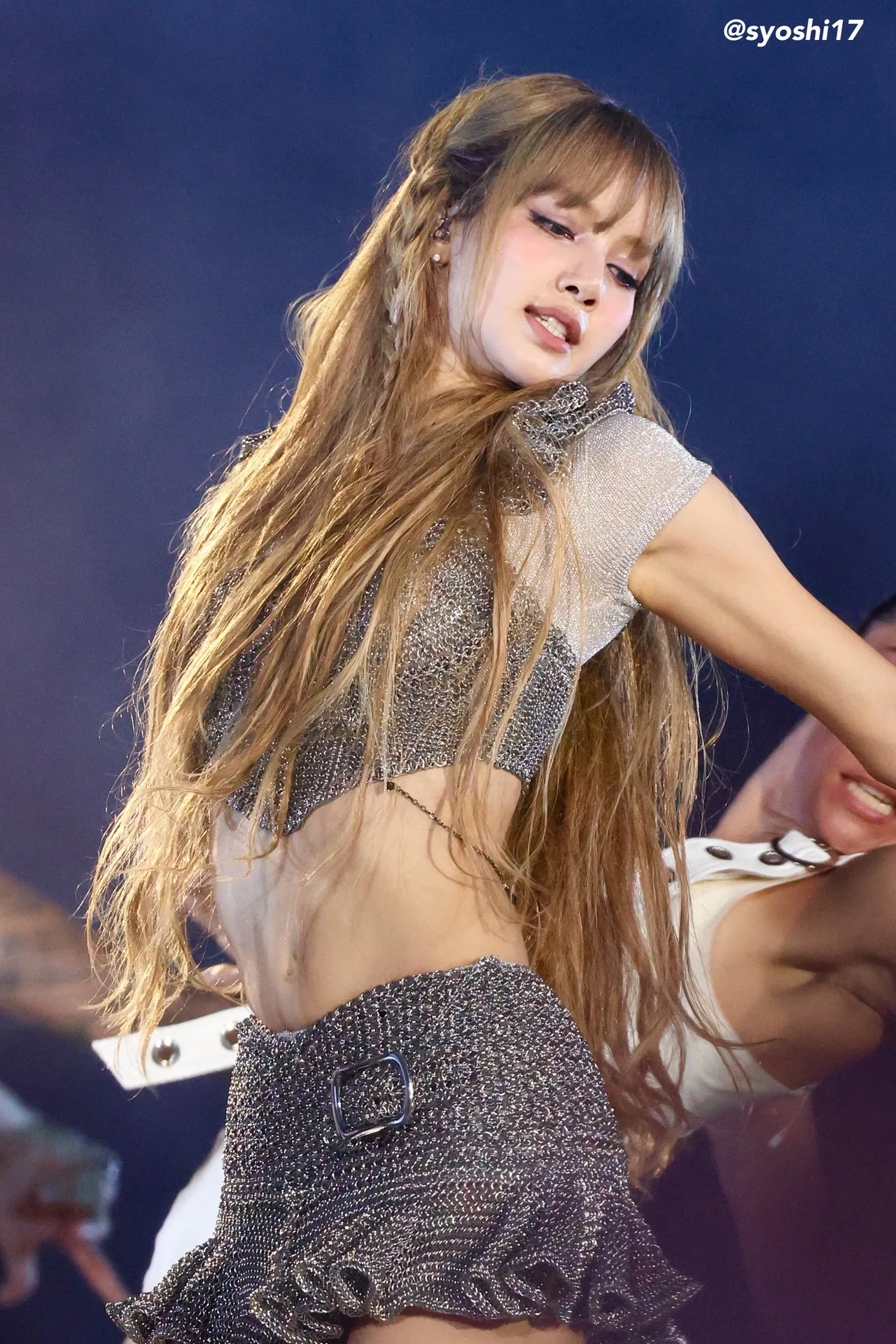 thời trang FANCì Club của Lisa Blackpink
