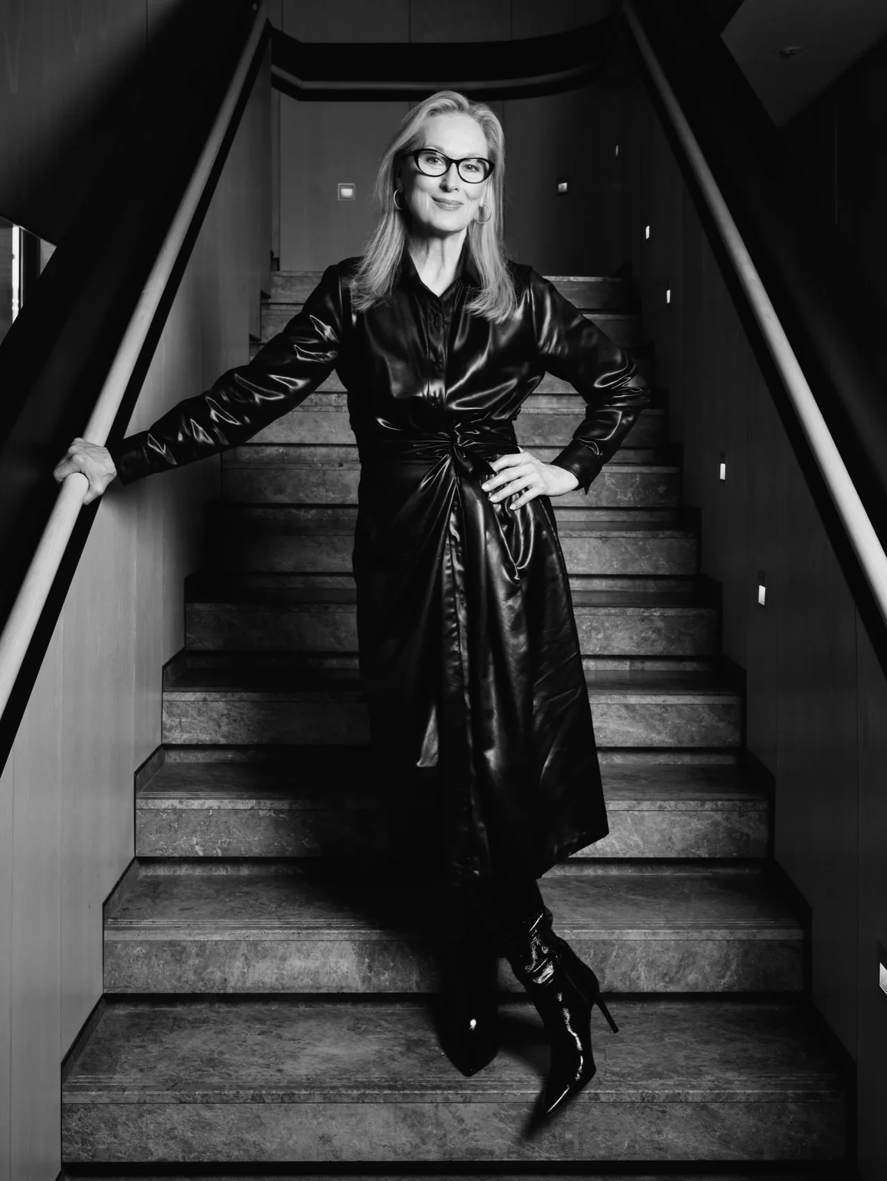 meryl streep khi quảng bá the devil wears prada 2 tại seoul, hàn quốc, diện thiết kế CONG TRI từ lụa lãnh mỹ a 2