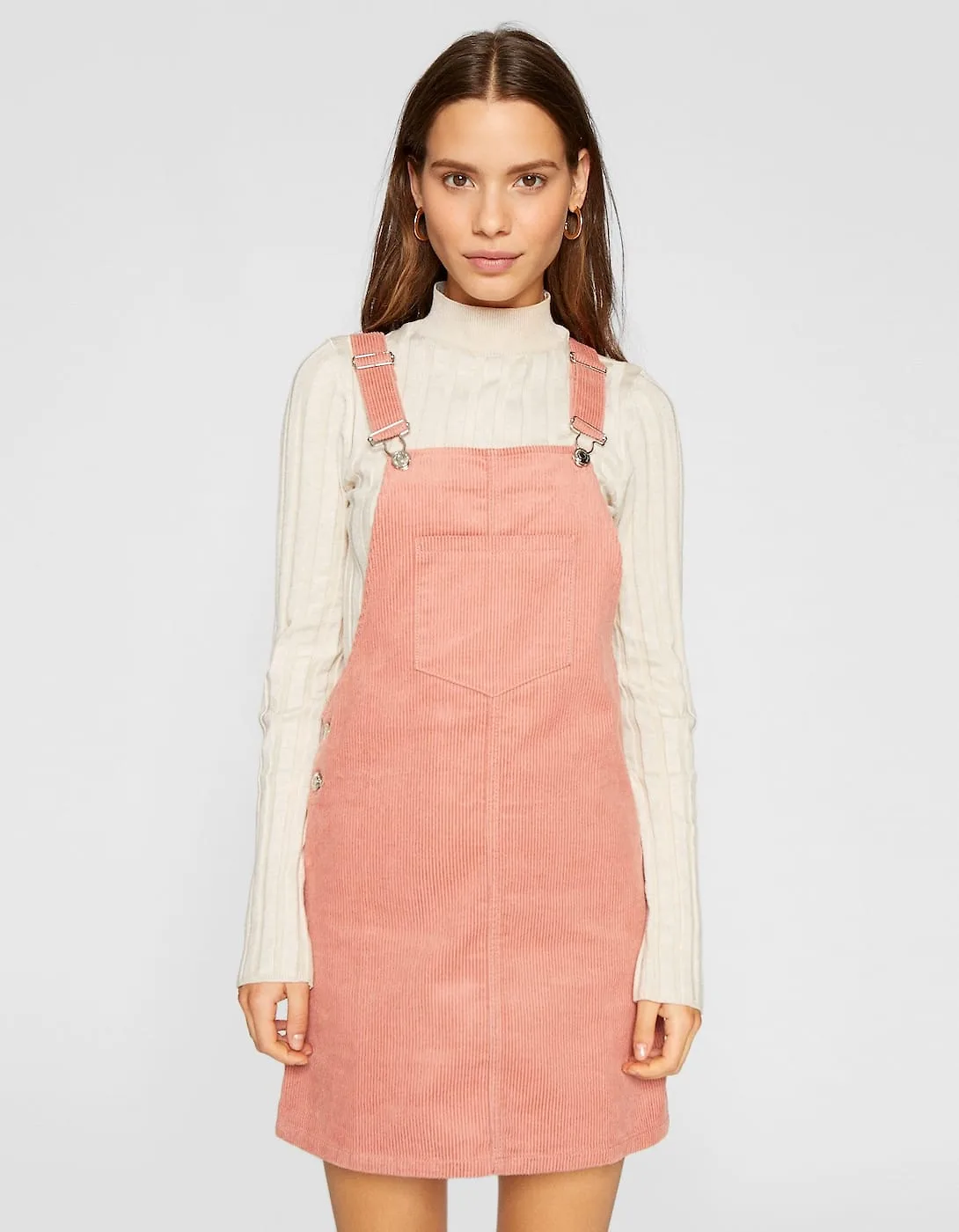 elle việt nam đầm yếm stradivarius 2