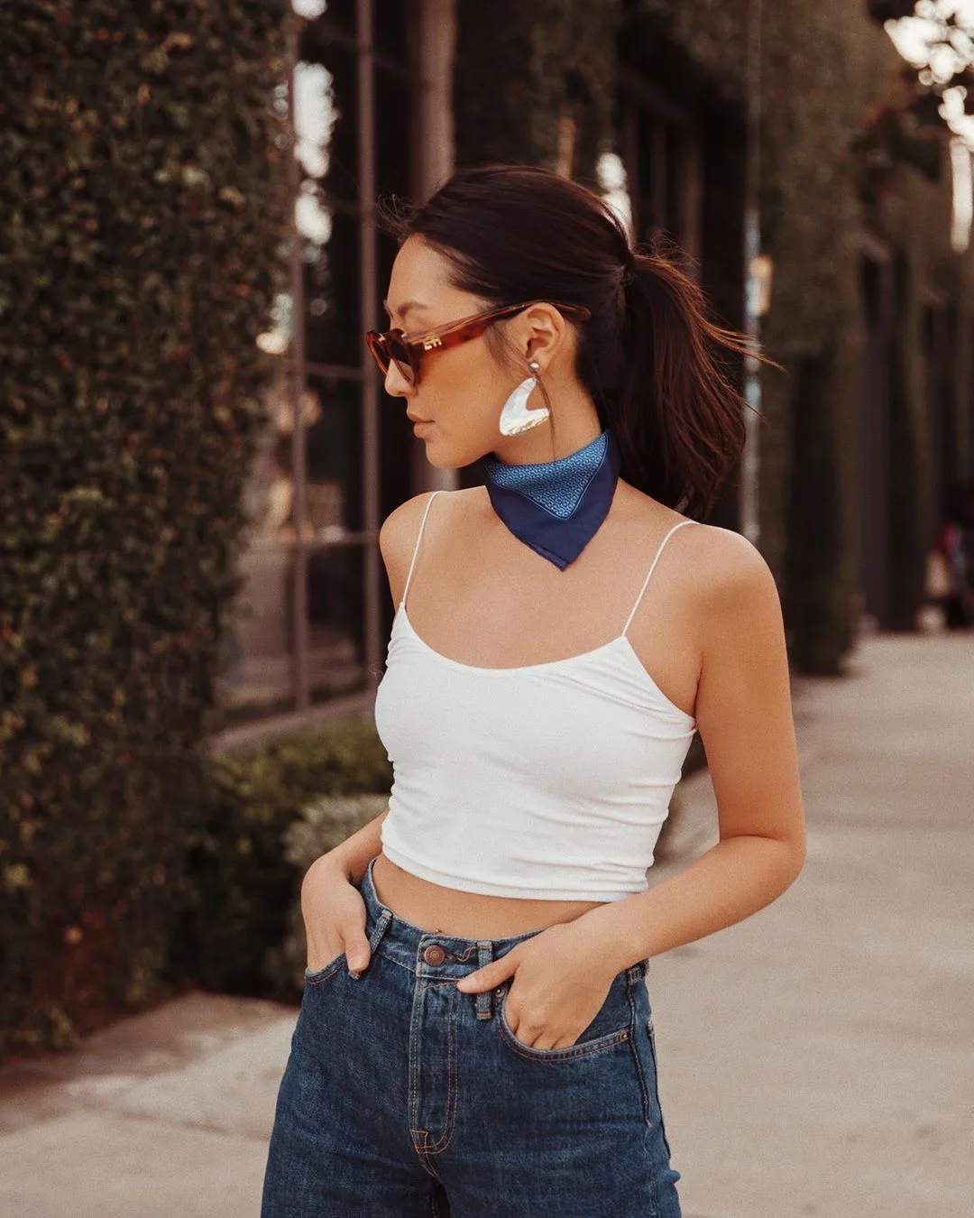 chọn hoa tai xà cừ theo cung hoàng đạo thiên bình