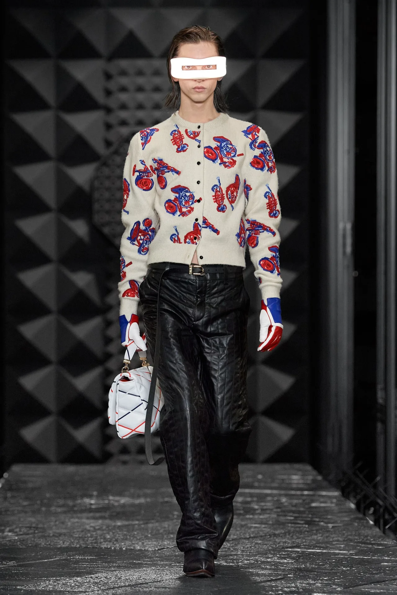 00032-louis-vuitton-fall-2023-ready-to-wear-credit-gorunway
