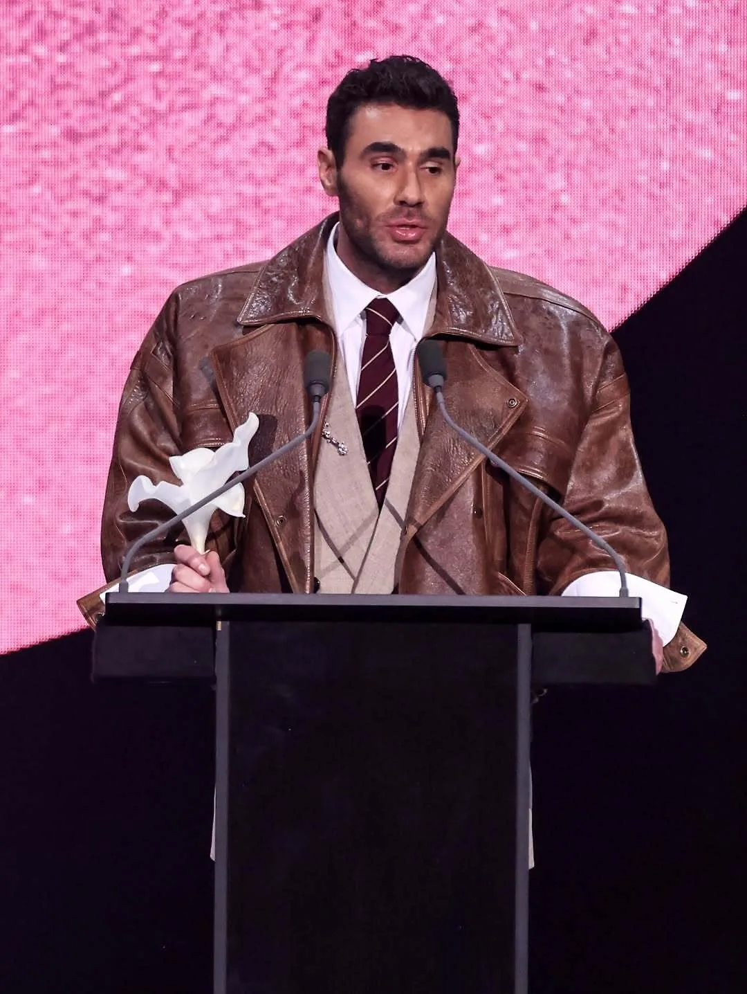 Sam Woolf tại The Fashion Awards 2025