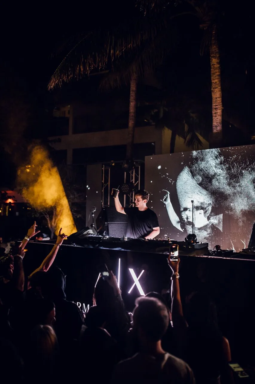 Martin Garrix_by Louis van Baar 3