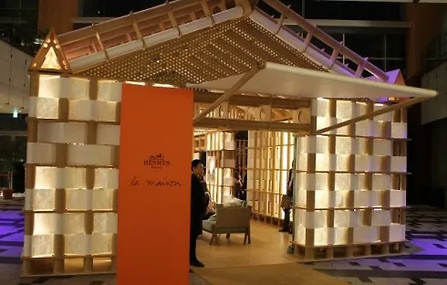 Cửa hàng pop-up của Hermès ở Tokyo mang tính thẩm mỹ tuyệt vời!