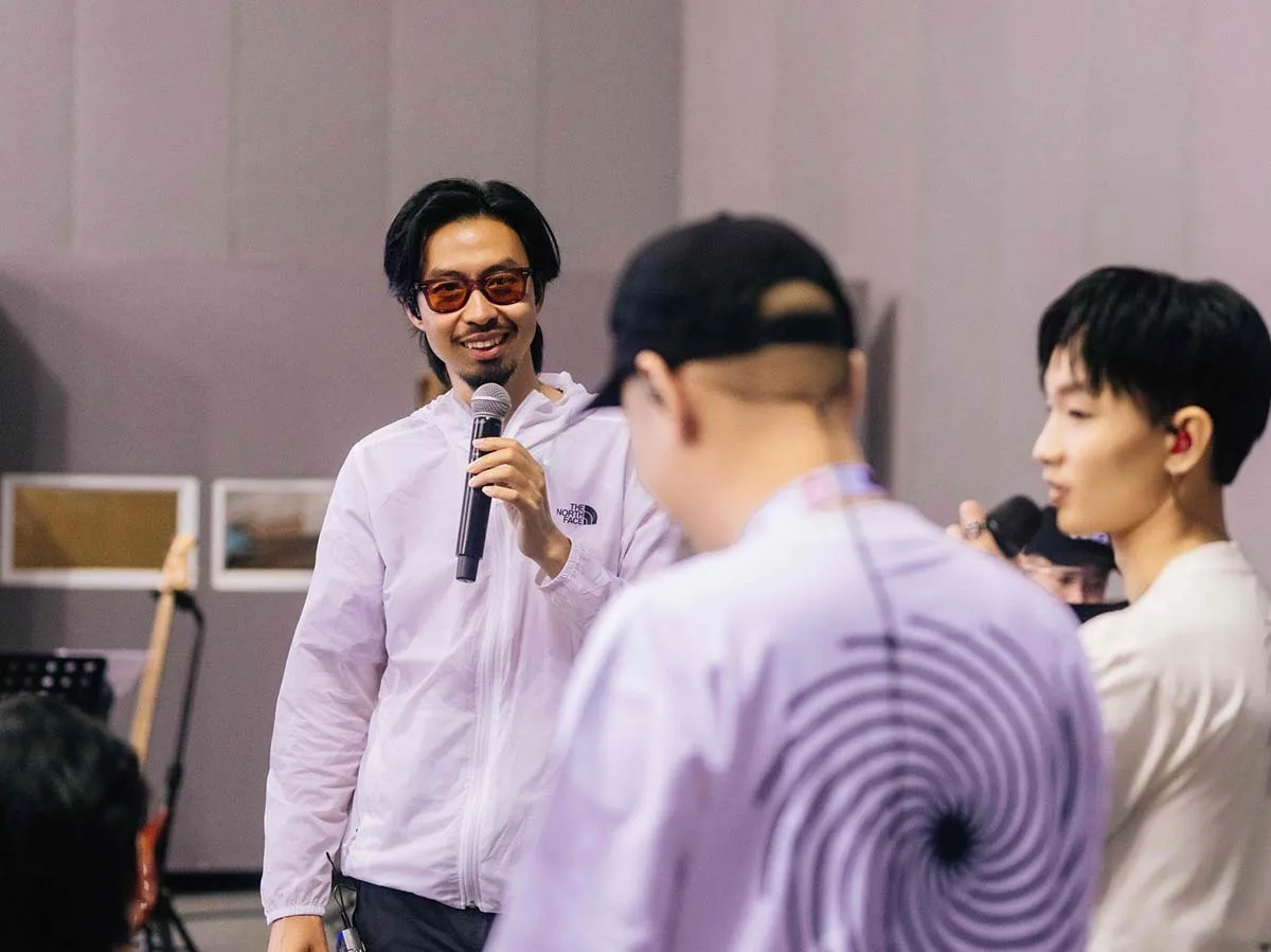 Đen khách mời đặc biệt trong concert Xoay Tròn của Hoàng Dũng