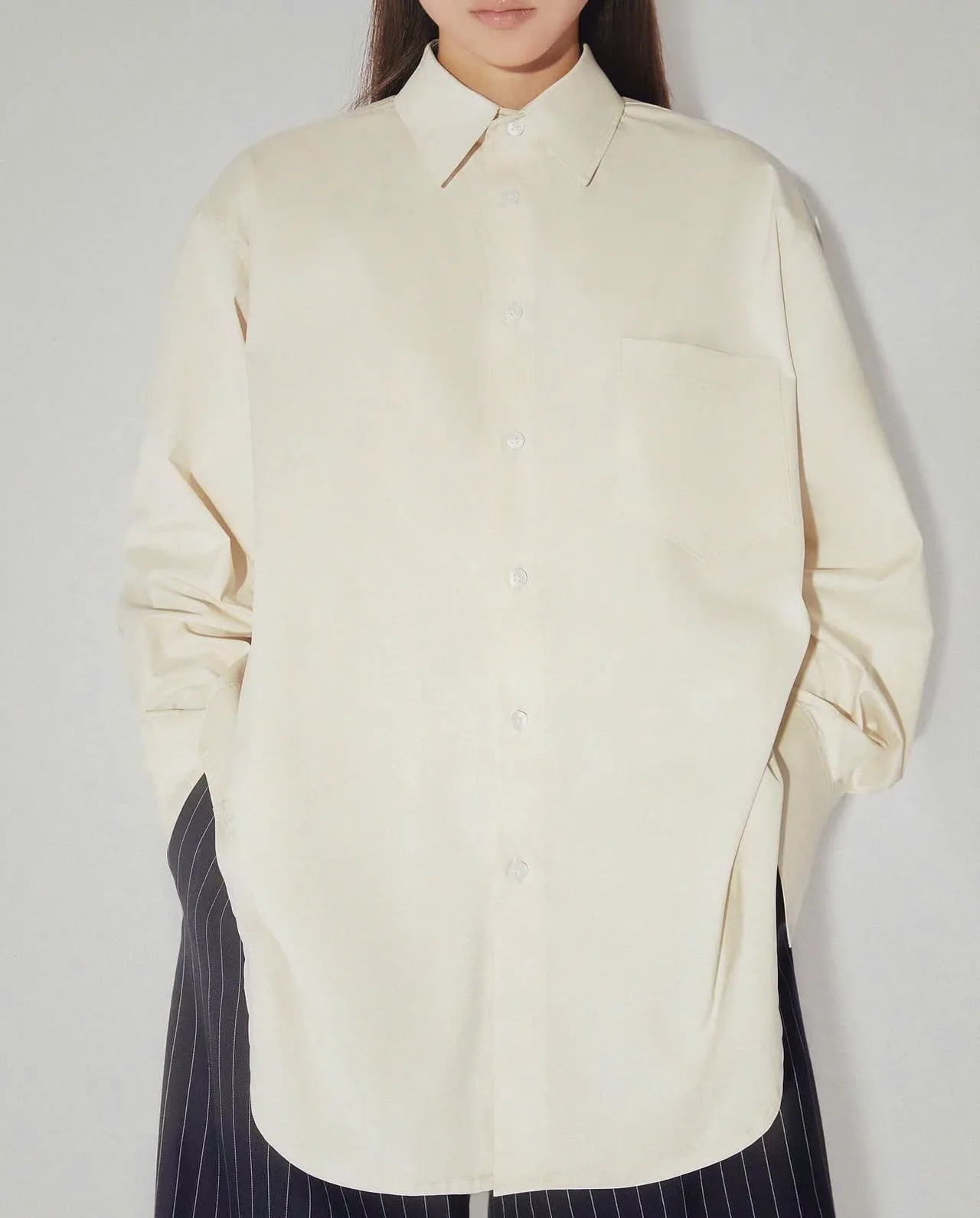 The A Studio sơmi oversized