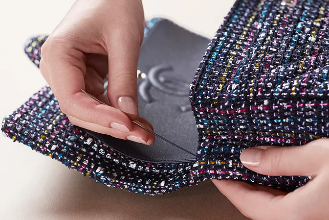 Vải tweed, chất liệu kinh điển trong mùa Thu-Đông: may túi xách