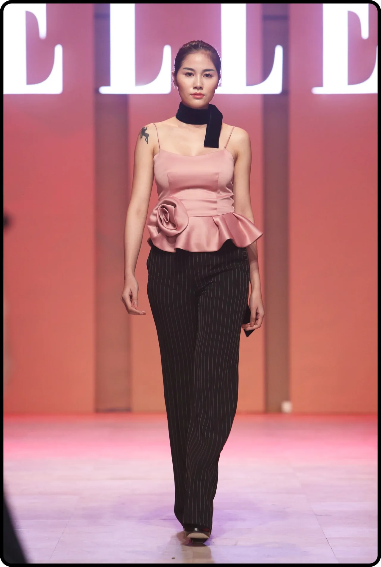 BST của NTK Quynh Giao tại ELLE Fashion Journey 2016