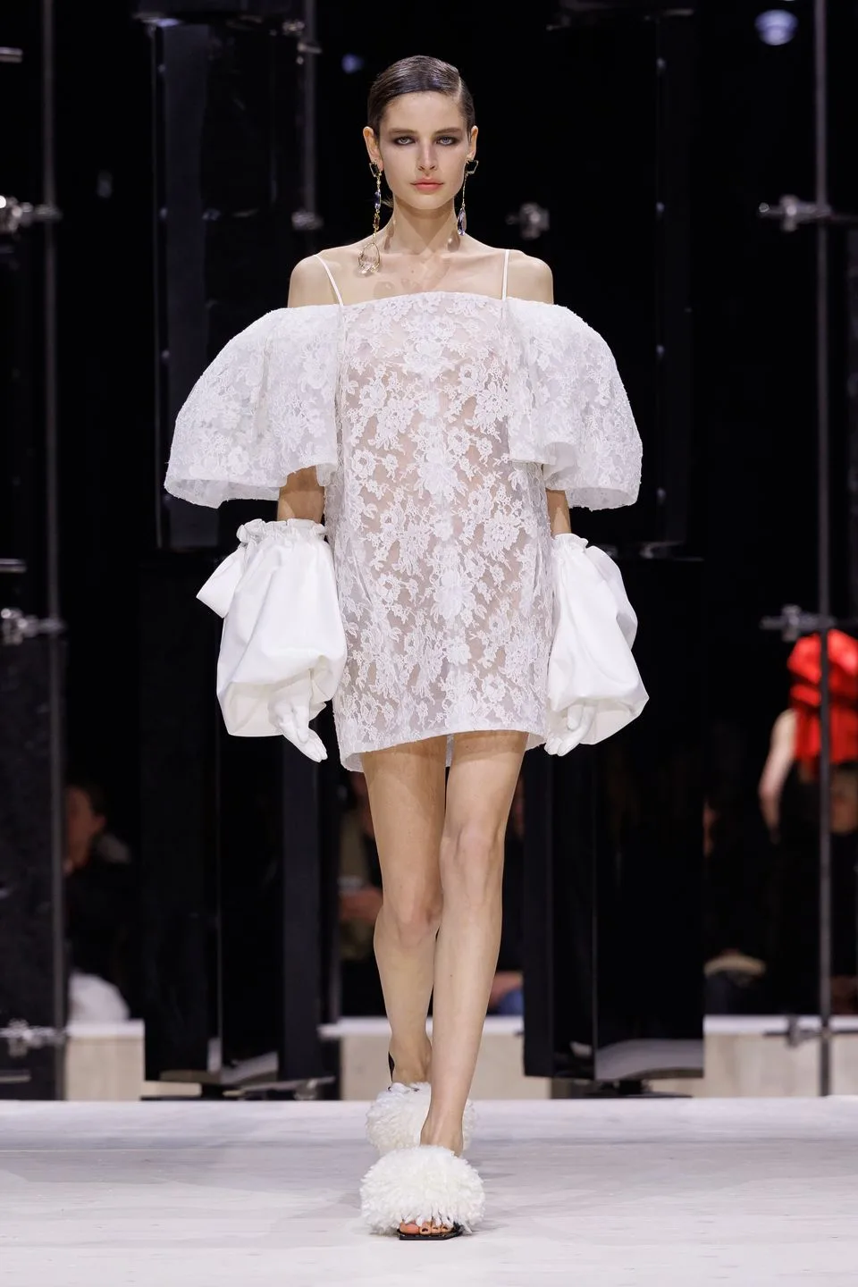 BST Givenchy Thu-Đông 2026