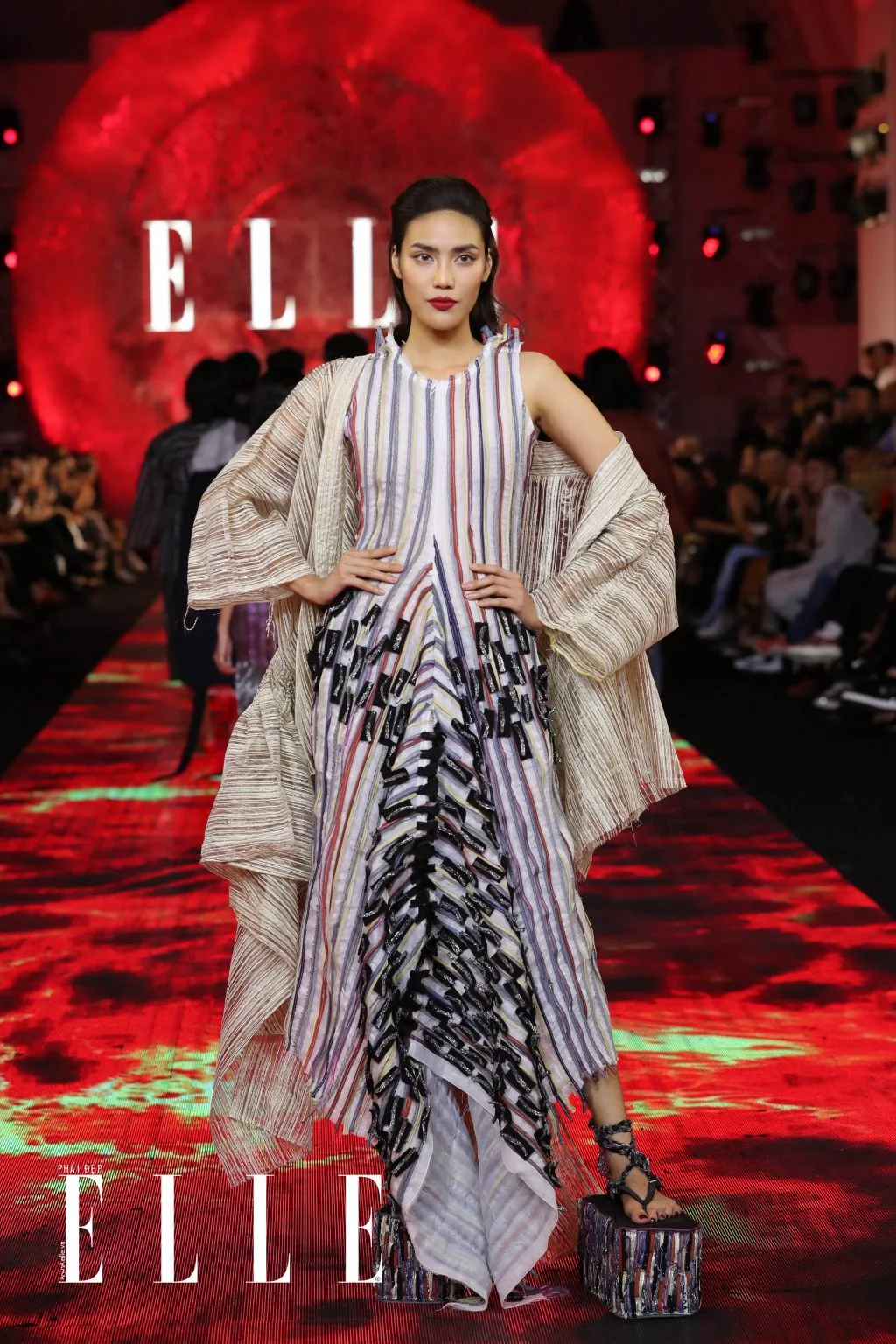 ELLE Fashion Journey 16 ELLE Fashion Journey 16