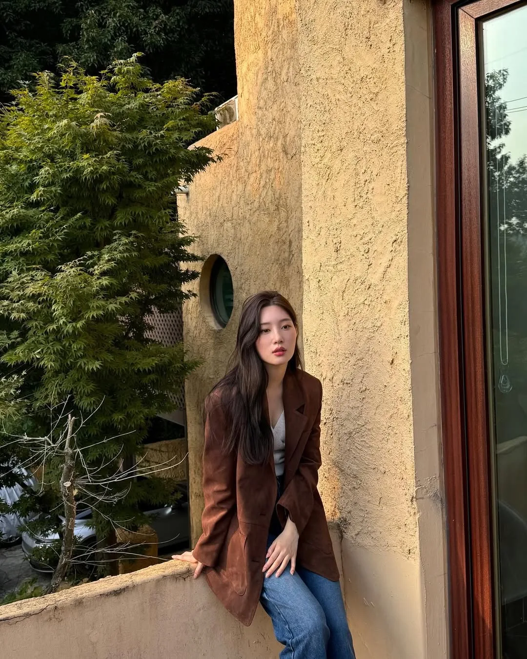 "nữ luật sư" Jung Chae-yeon diện blazer