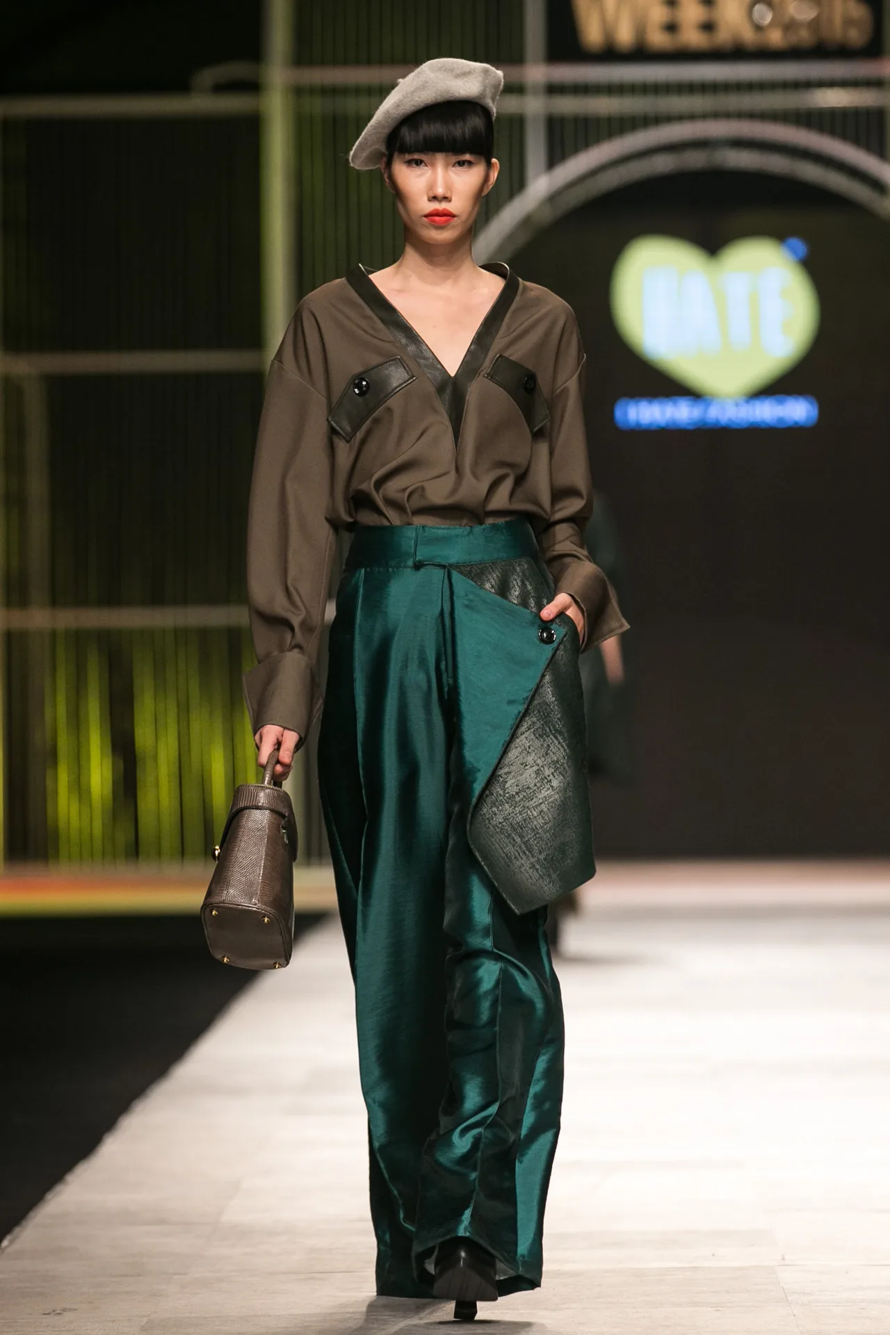 I HATE FASHION thả “Ký ức những mùa đông cũ kỹ” vào BST Thu-Đông 2016 tại VIFW - ELLE VN