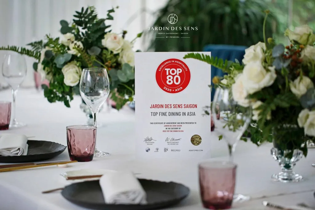 chứng nhận nhà hàng Jardin Des Sens Saigon