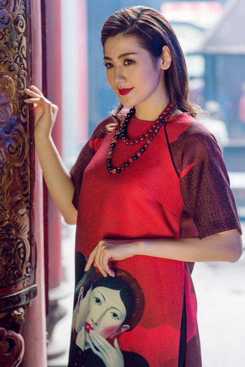 Áo dài của Adrian Anh Tuấn x Chinh - elle man 7