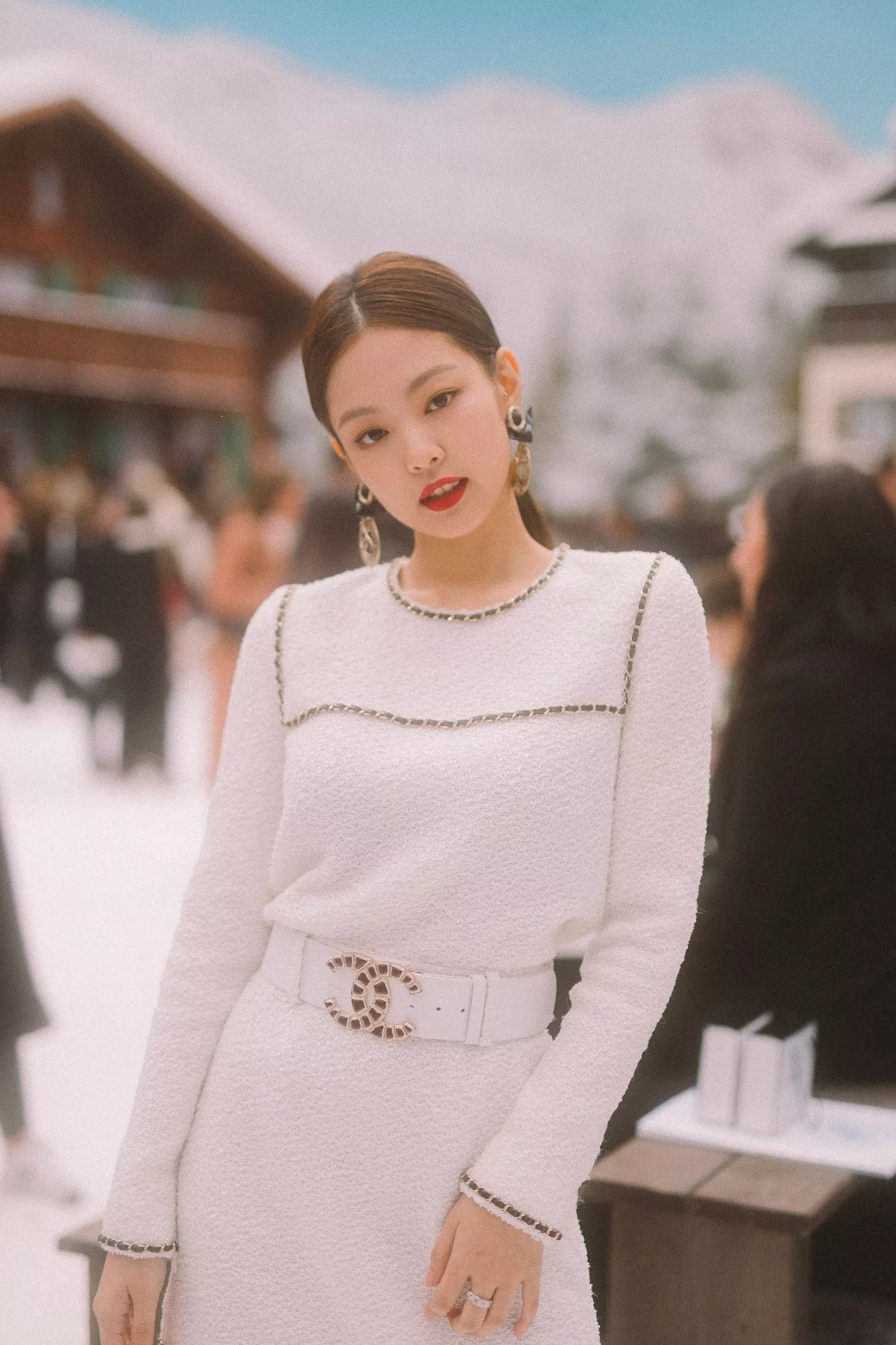 Jennie tham dự show Chanel tại tuần lễ thời trang Paris vào tháng 3/2019