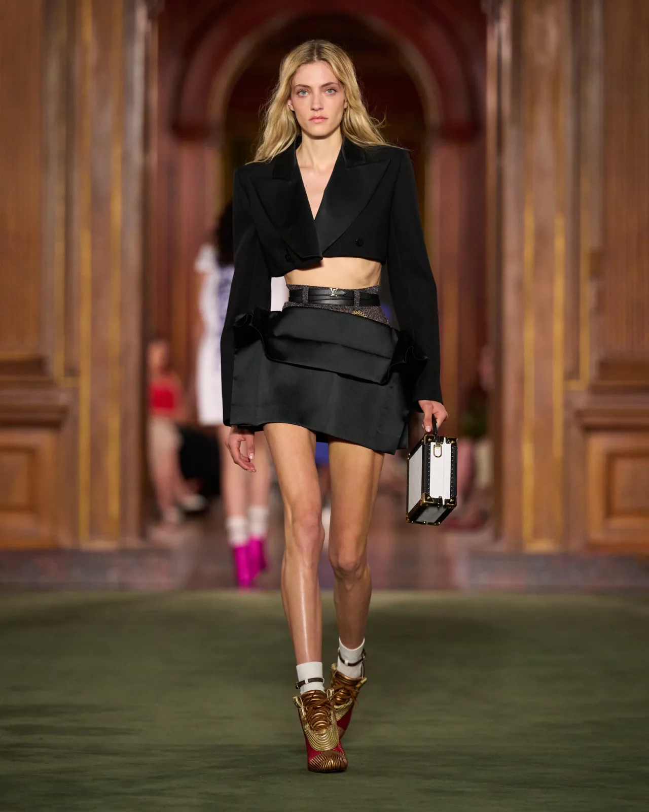 WOMEN_CRUISE_2027_Look_29