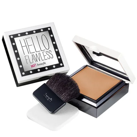 Top 15 hộp phấn trang điểm khiến tín đồ làm đẹp phát cuồng - Benefit Cosmetics