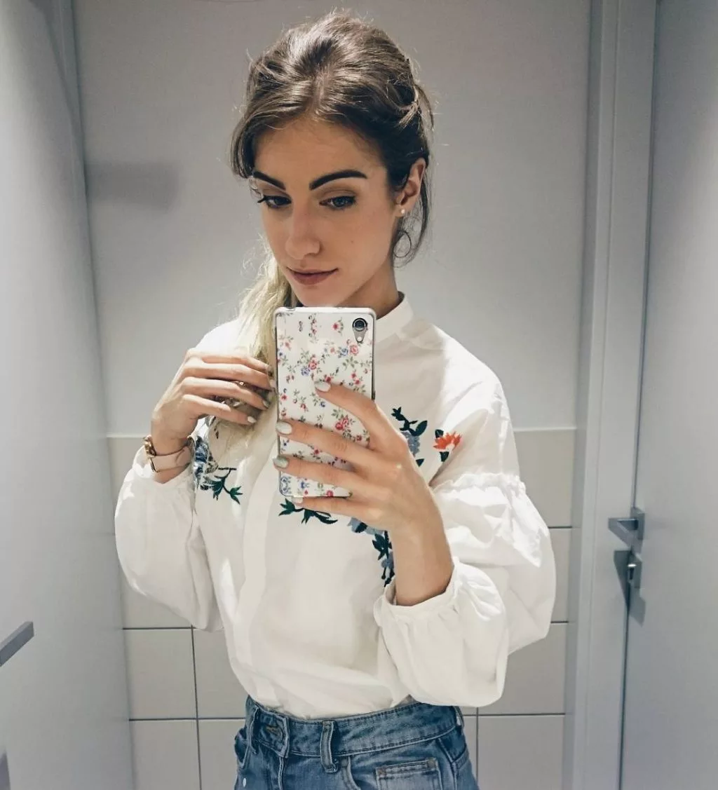 hình selfie 5
