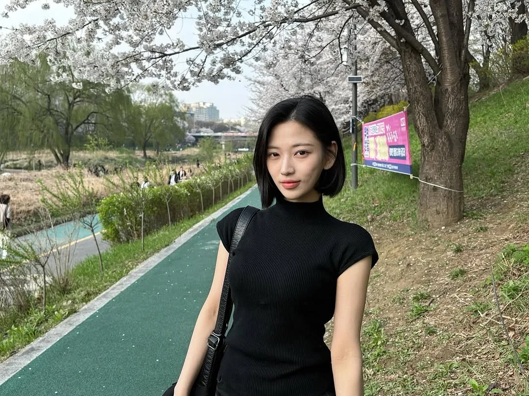 đầm đen ppm sát Resident Playbook
