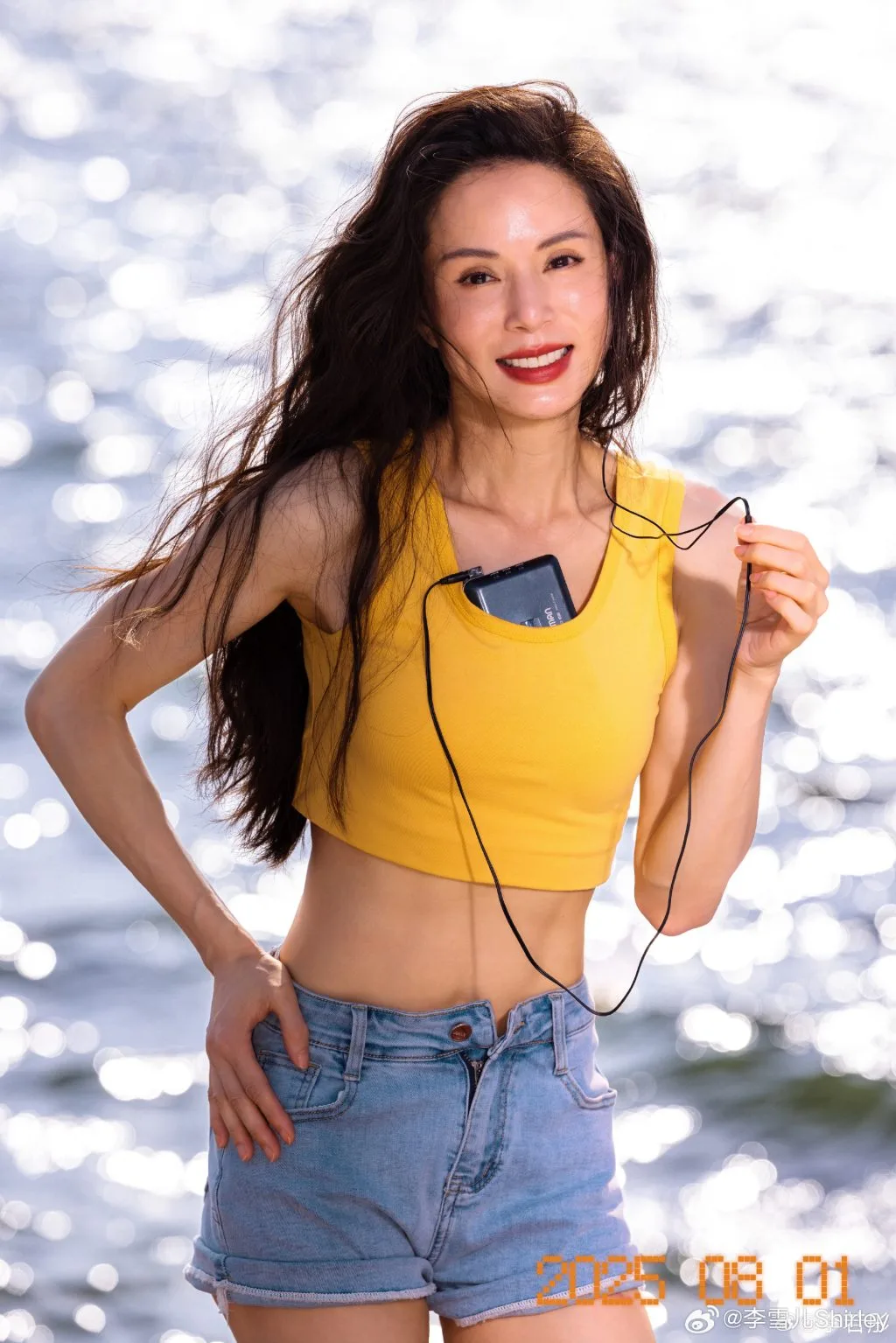 Athleisure trở thành lựa chọn hoàn hảo Lý Nhược Đồng