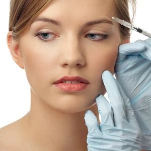 [365 Beauty tips] Tìm hiểu sự thật về botox, chỉ căng da mặt và laser chống lão hóa
