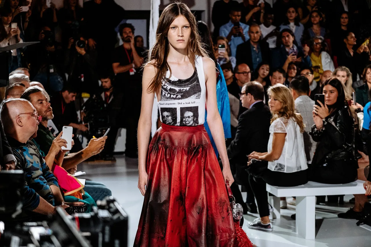 10 Điểm nổi bật tại NYFW mùa Xuân 2018 10 Điểm nổi bật tại NYFW mùa Xuân 2018
