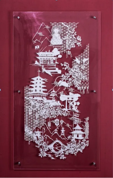 Giải nhất tuần 5 - Nguyễn Tiến Hưng với thể loại cắt giấy Kirigami - Vườn Hồng Takashimaya, hương sắc và những cung bậc.