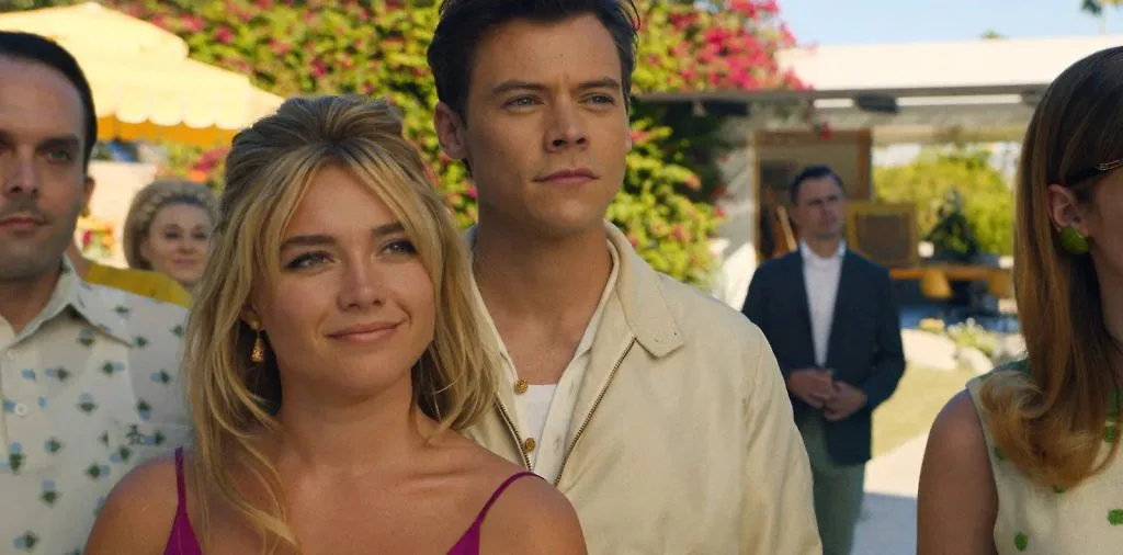 Harry Styles và Florence Pugh trong Don't Worry Darling.