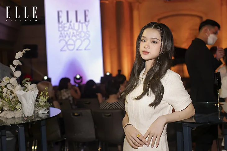 Linh Ka tại lễ trao giải ELLE Beauty Awards 2022
