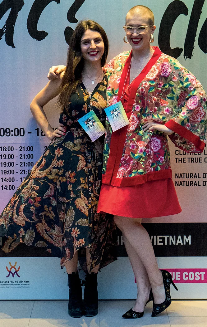 Fashion Revolution 4 Ellen Downes và Eliie Shipman Fashion Revolution Vietnam
