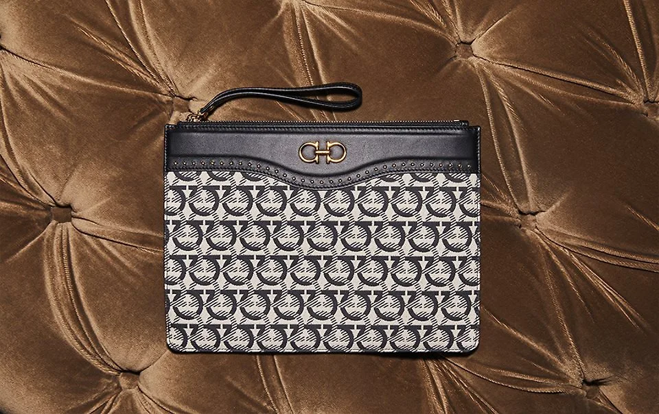 Thương hiệu Salvatore Ferragamo chính thức ra mắt biểu tượng mới Gancini 18
