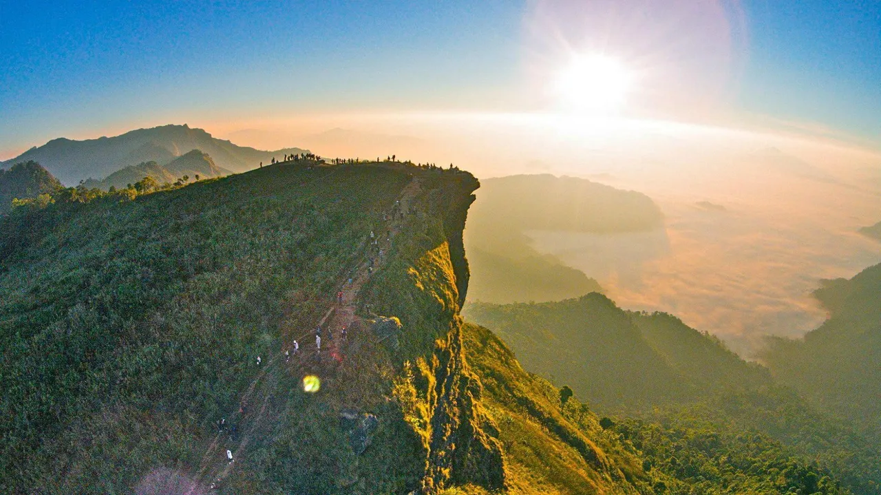 đỉnh Phu Chi Fah