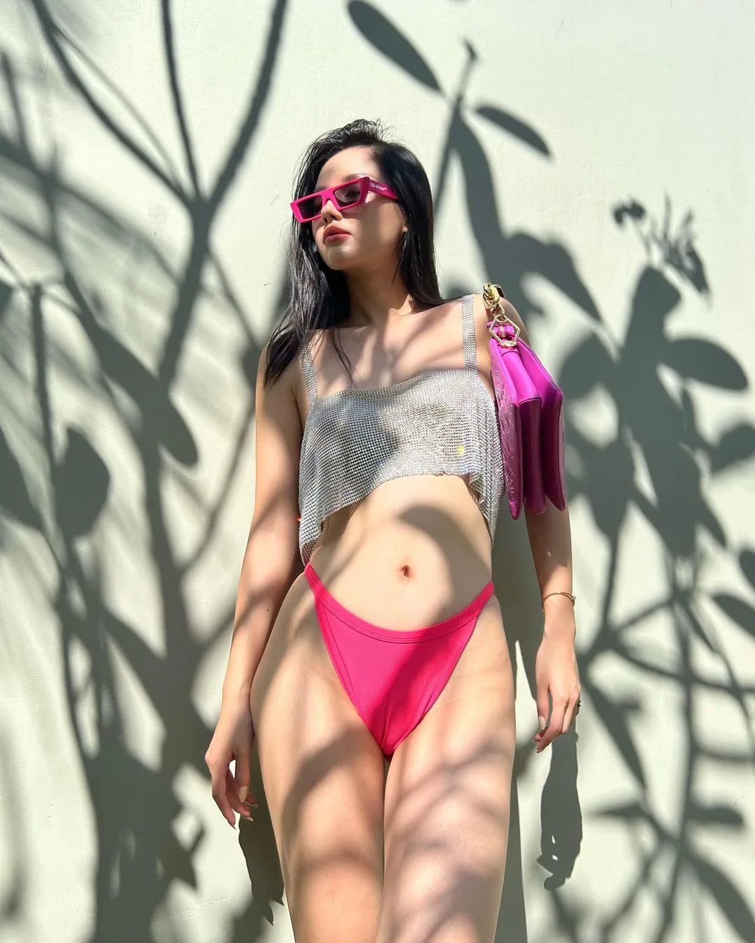 áo croptop sequin phối đồ bơi
