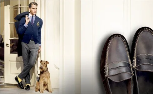 Kiểu giày này trở thành một phần không thể thiếu của phong cách preppy những năm 1970. Nhiều hãng thời trang danh tiếng như Ralph Lauren, Gucci, Tod's, Prada... cũng bắt tay vào chinh phục các tín đồ của loafer