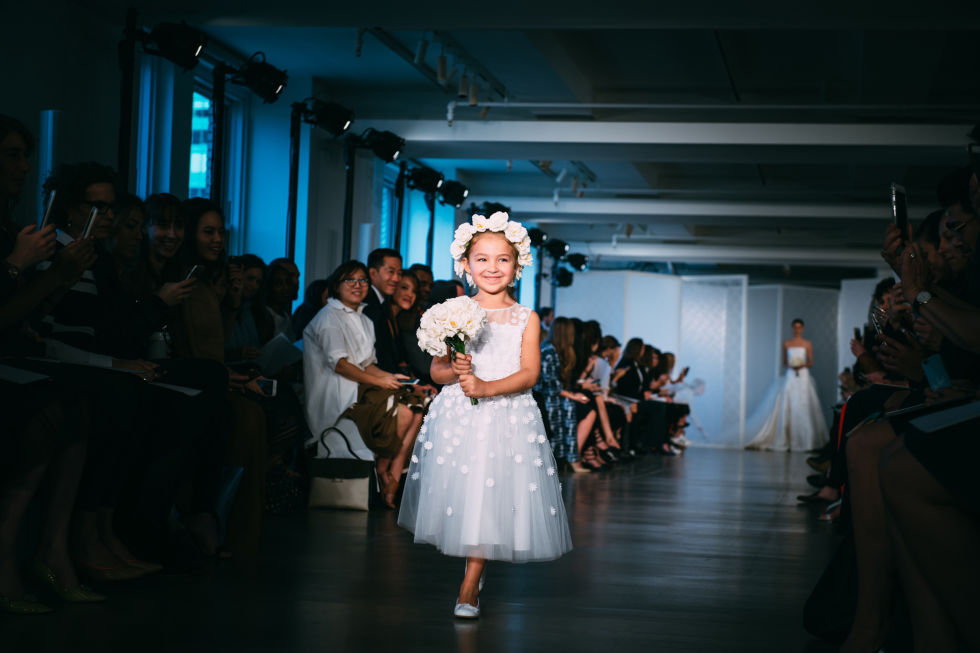 Hình ảnh hậu trường từ Bridal Spring Fashion Week 2017 - ellevietnam 56