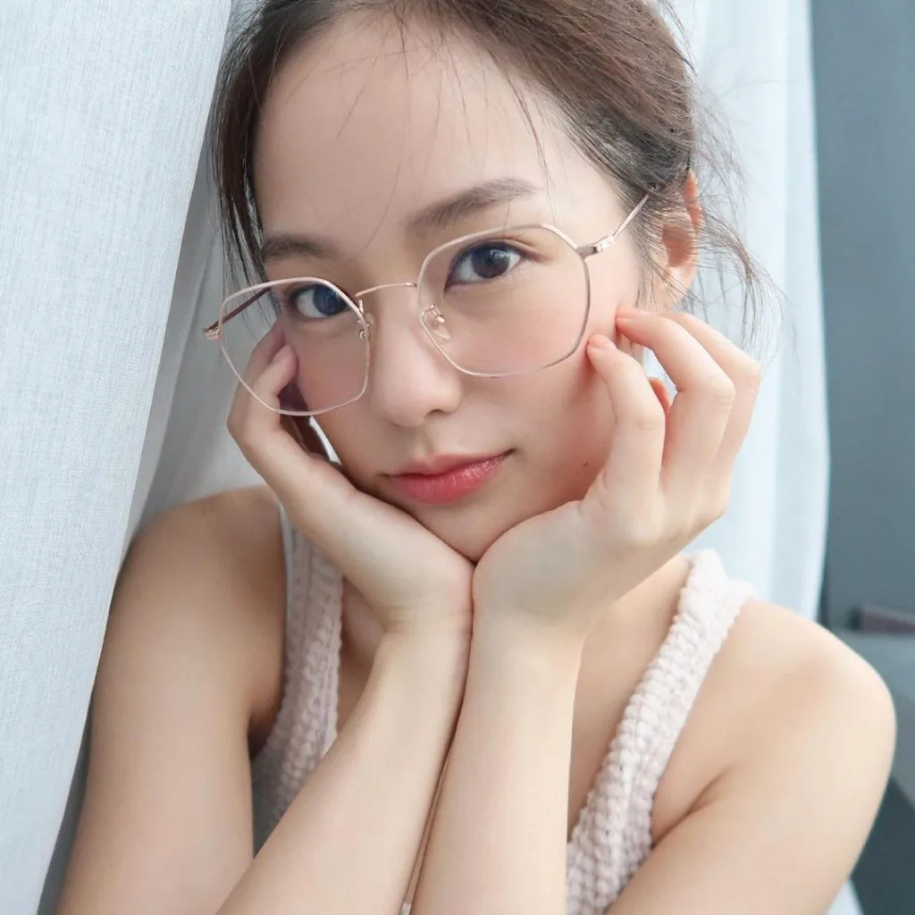 nên chọn sữa rửa mặt dịu nhẹ khi chăm sóc cho làn da nhạy cảm nên chọn sữa rửa mặt dịu nhẹ khi chăm sóc cho làn da nhạy cảm