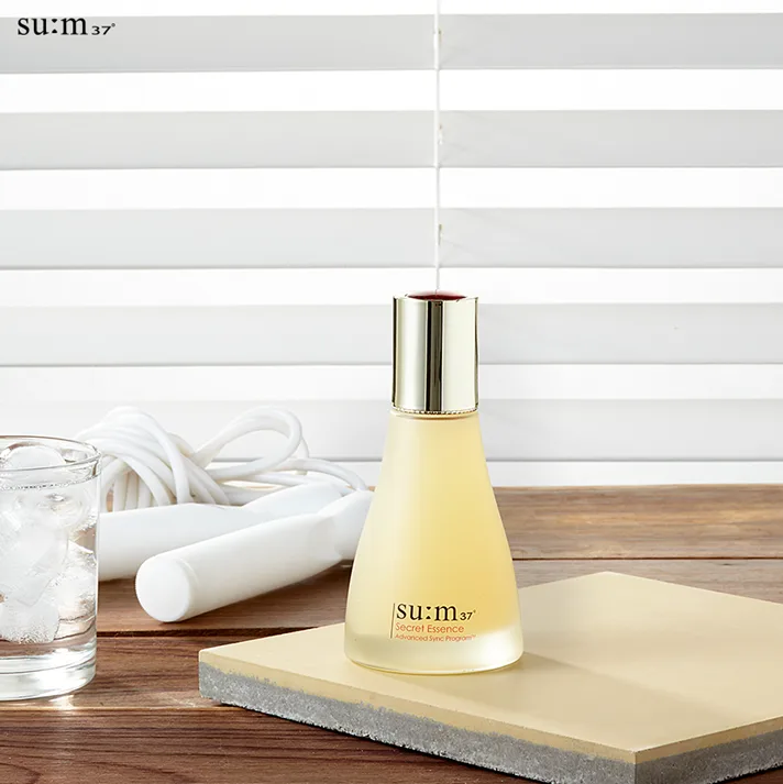Tinh chất “nước thần” lên men tự nhiên Secret Essence của su:m37
