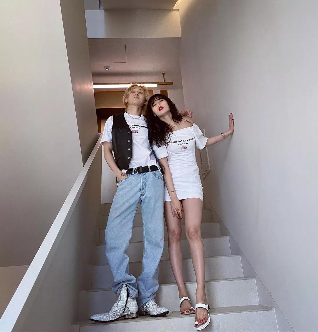 phối đồ couple bản phối tương đồng