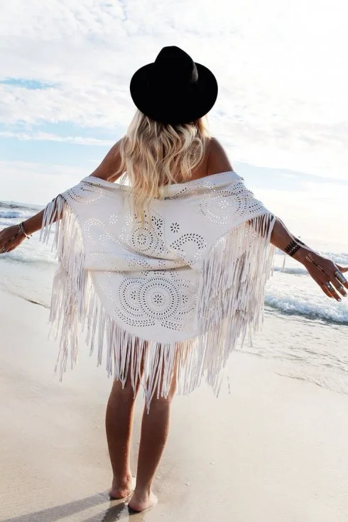 Những mẫu áo khoác kimono với chi tiết tua rua thật cá tính Những mẫu áo khoác kimono với chi tiết tua rua thật cá tính