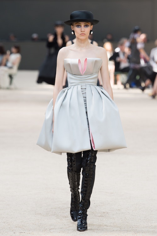 Chanel Couture Thu 2017_ELLEVN