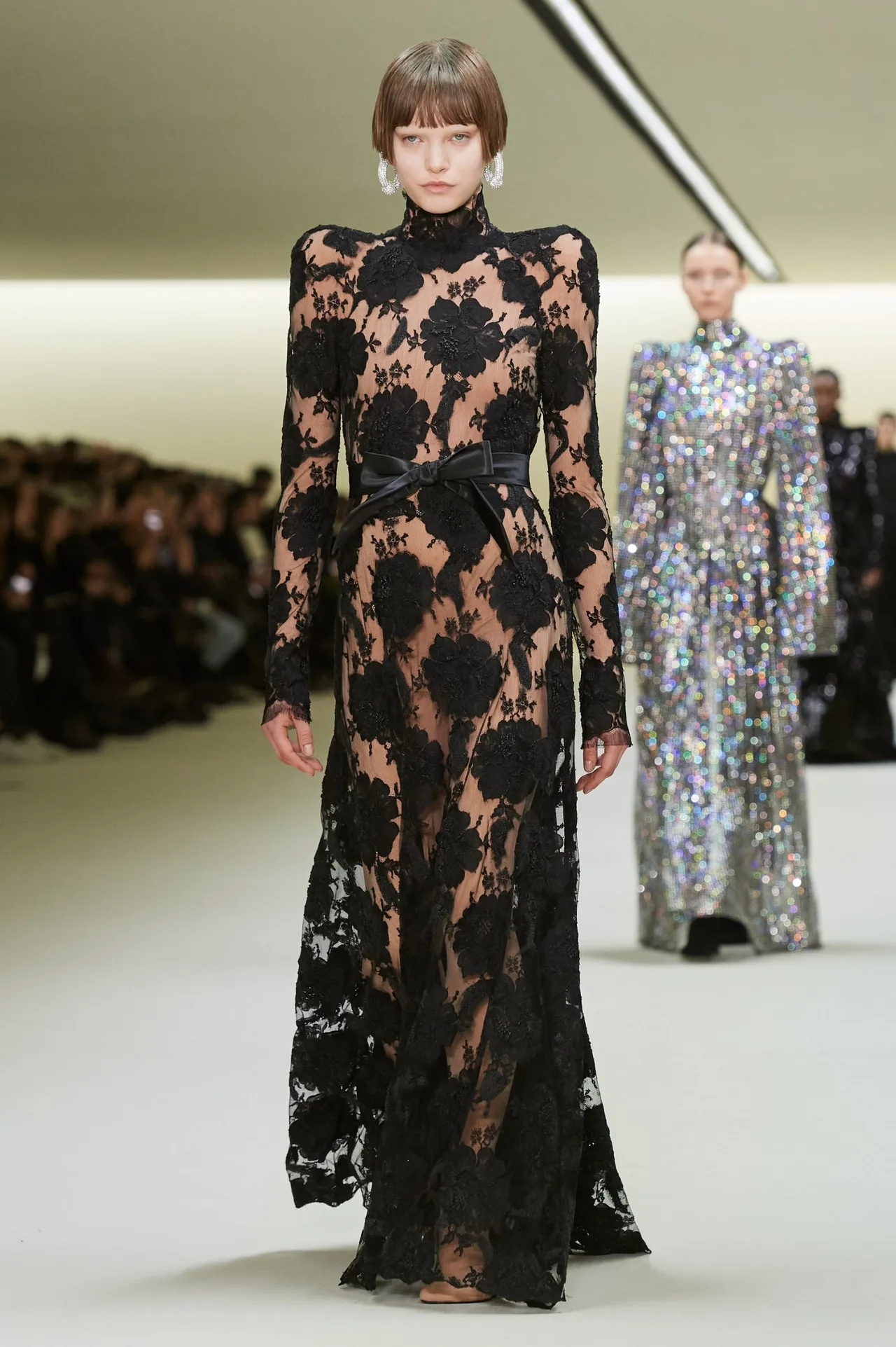 00051-balenciaga-fall-2023-ready-to-wear-credit-gorunway
