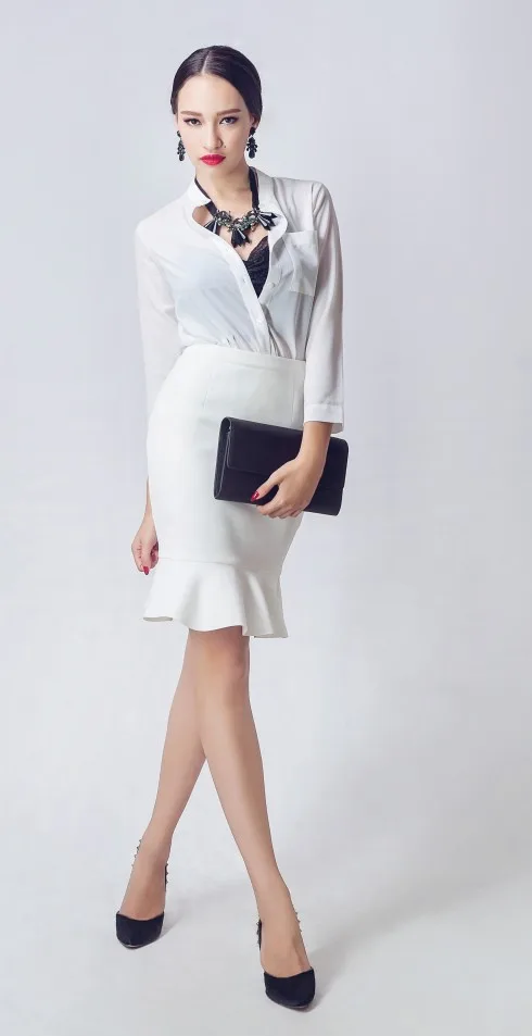 Áo ren bra Popbirdy, Áo sơmi Ren, Giày Dune, Clutch Charles & Keith, Vòng cổ, hoa tai Floralpunk