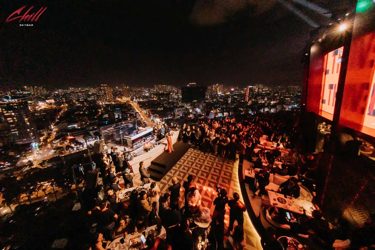 sài gòn chill skybar