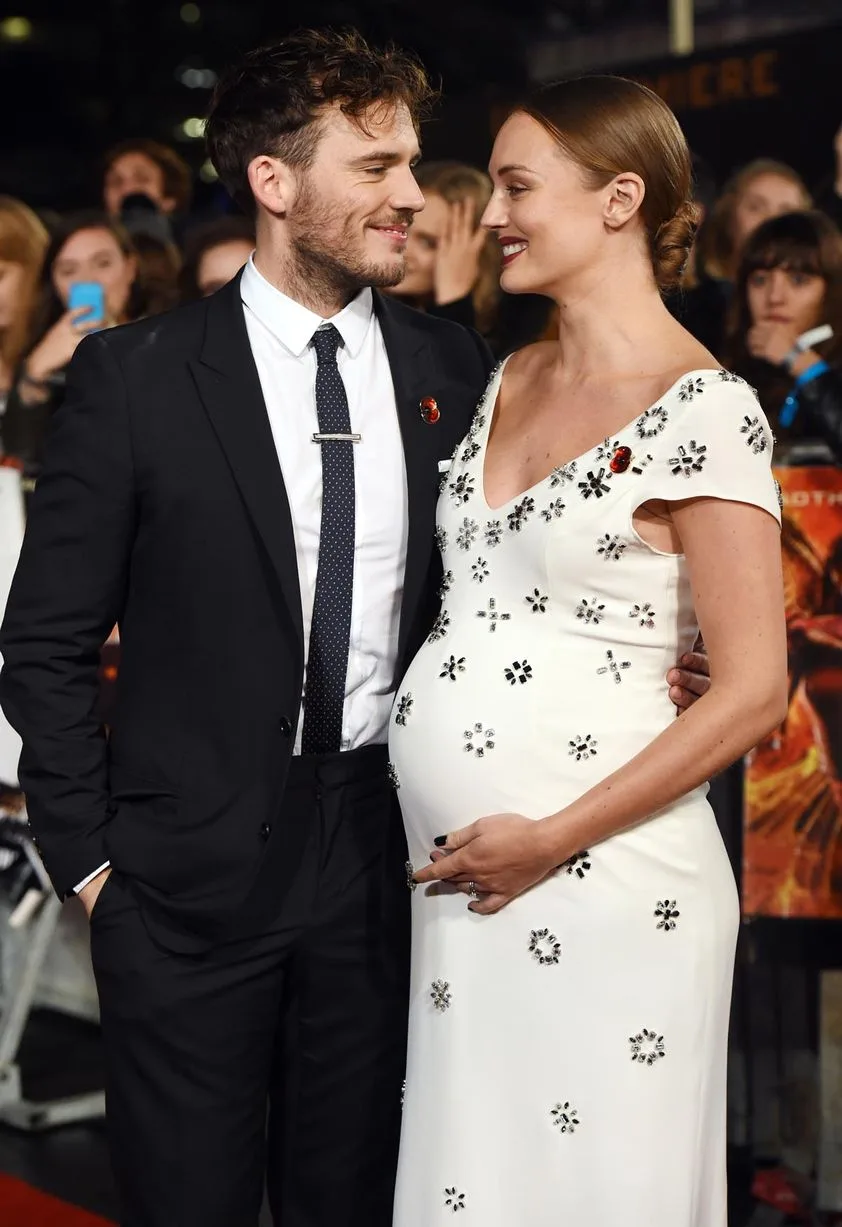 Sam Claflin và Laura Haddock Sam Claflin và Laura Haddock