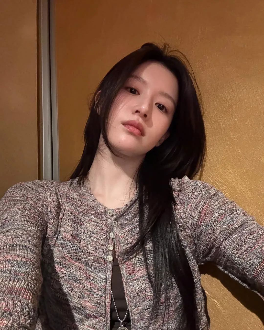 go yoon-jung mặc áo len