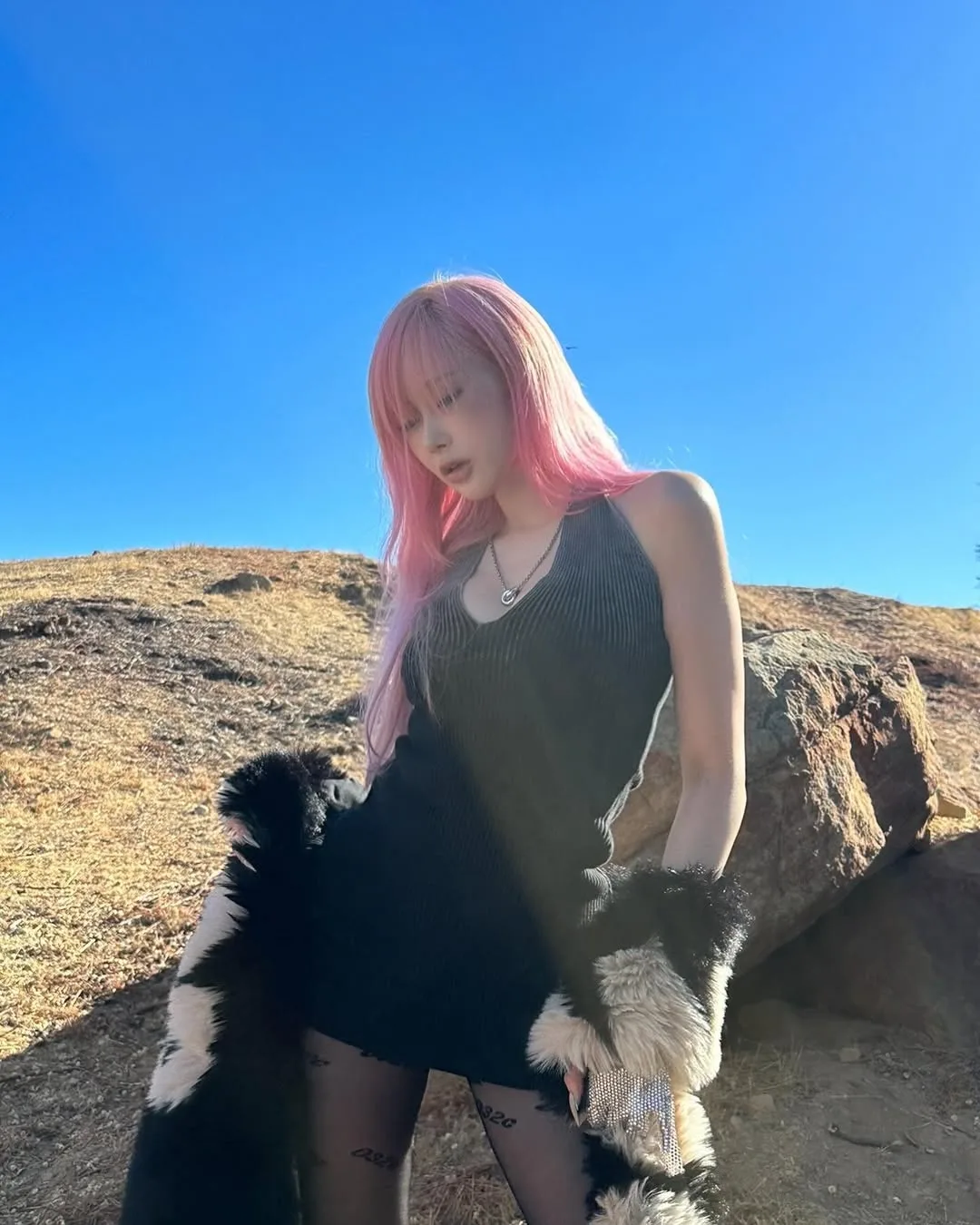 aerichandesu thời trang idol tóc hồng