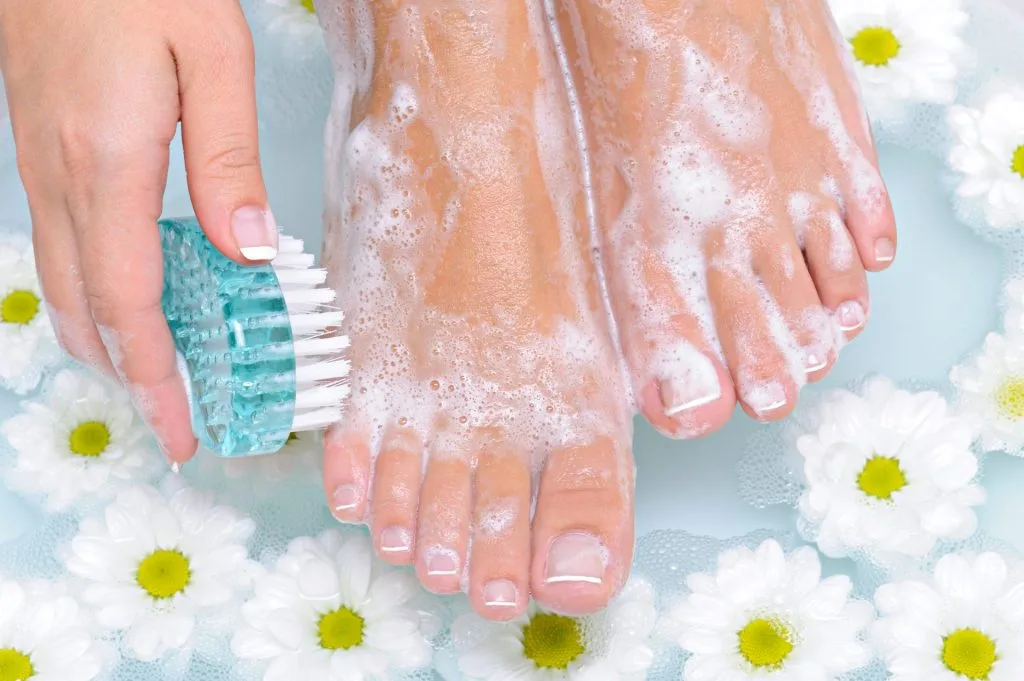 cách tẩy da chết toàn thân bàn chân cách tẩy da chết toàn thân bàn chân