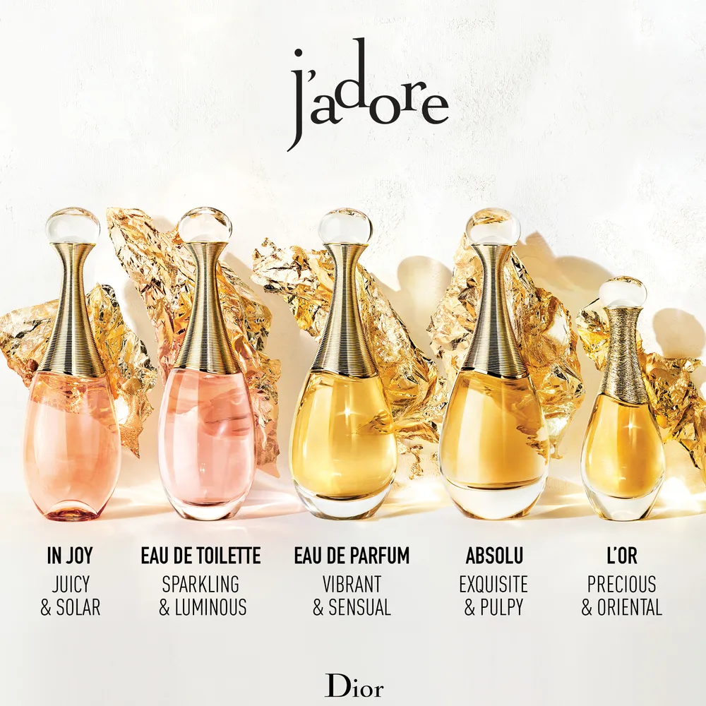 Hương thơm của Dior J’adore như một bản giao hưởng nhẹ nhàng với những nốt hương hoa tinh tế. Hương thơm của Dior J’adore như một bản giao hưởng nhẹ nhàng với những nốt hương hoa tinh tế.