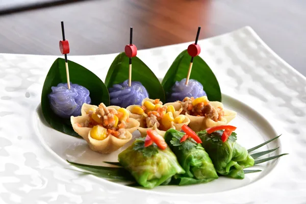 Thai-Culinary-Cultural-Fair-VI khach san windsor plaza - elle man 2